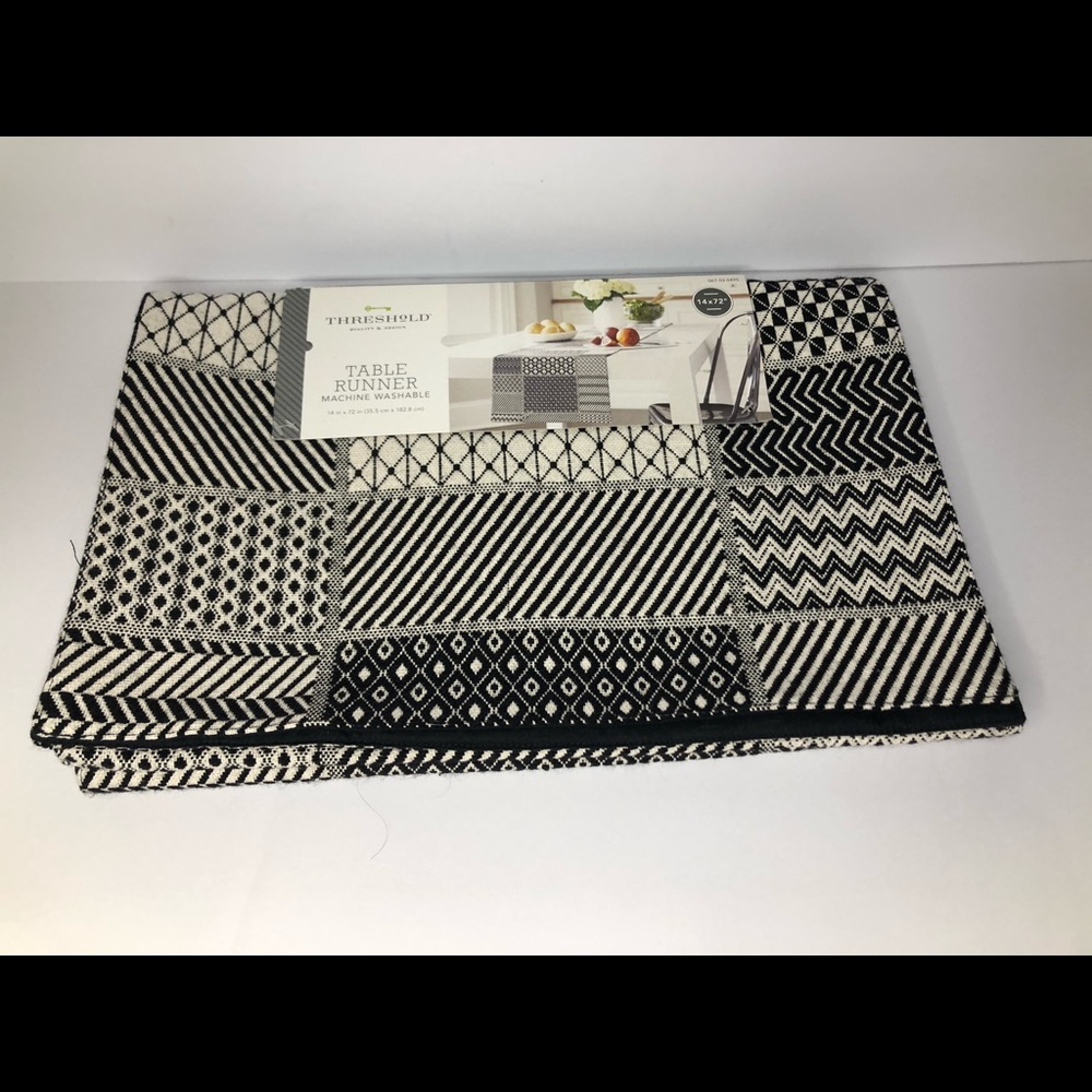 Threshold table runner